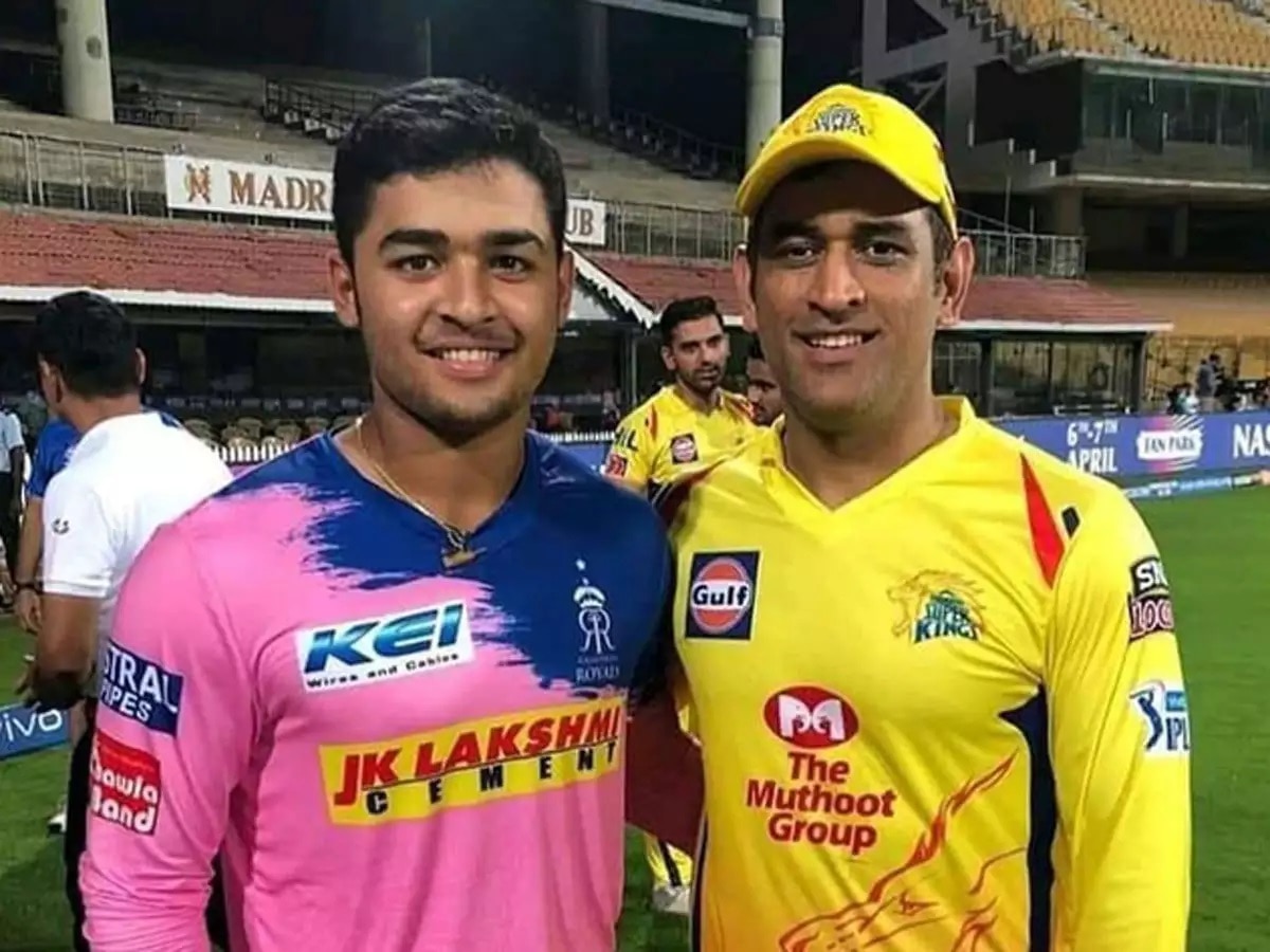 Riyan and Dhoni