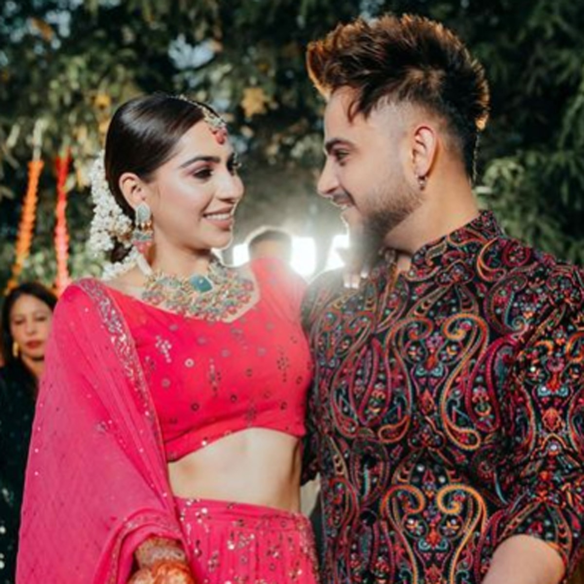 मिलिंद गाबा, प्रिया बेनीवाल