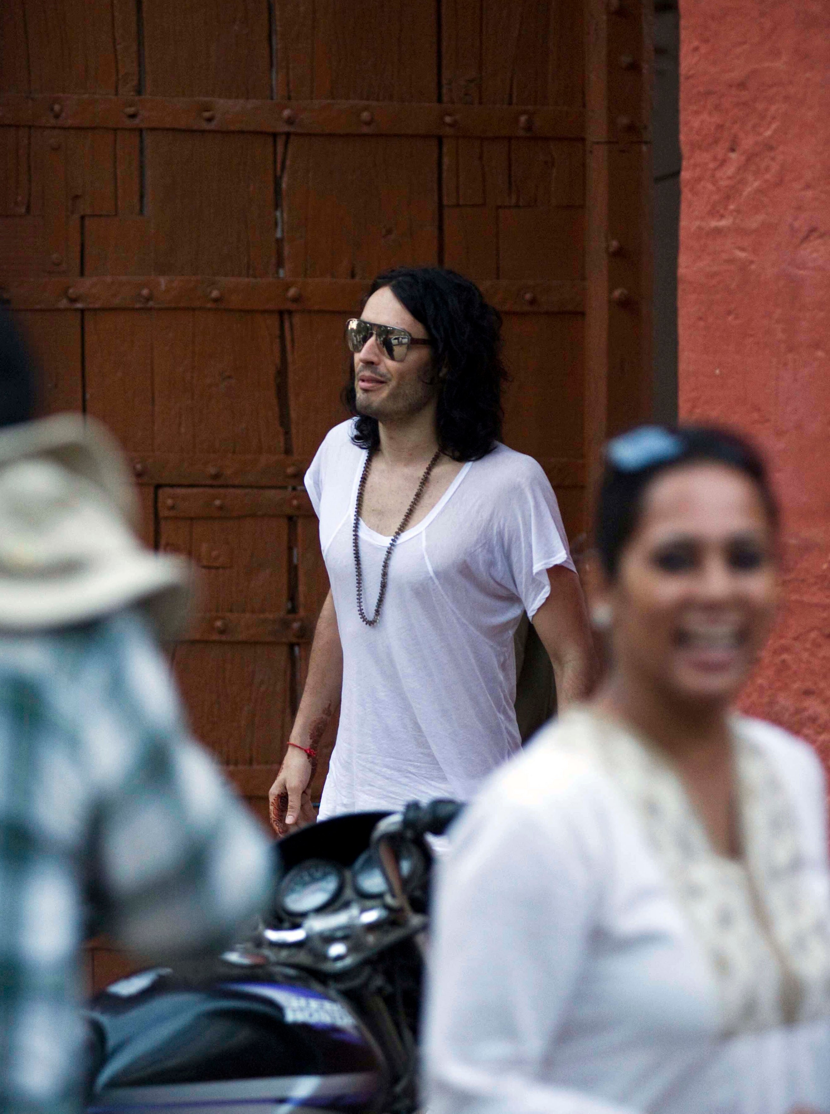 रसेल ब्रैंड 