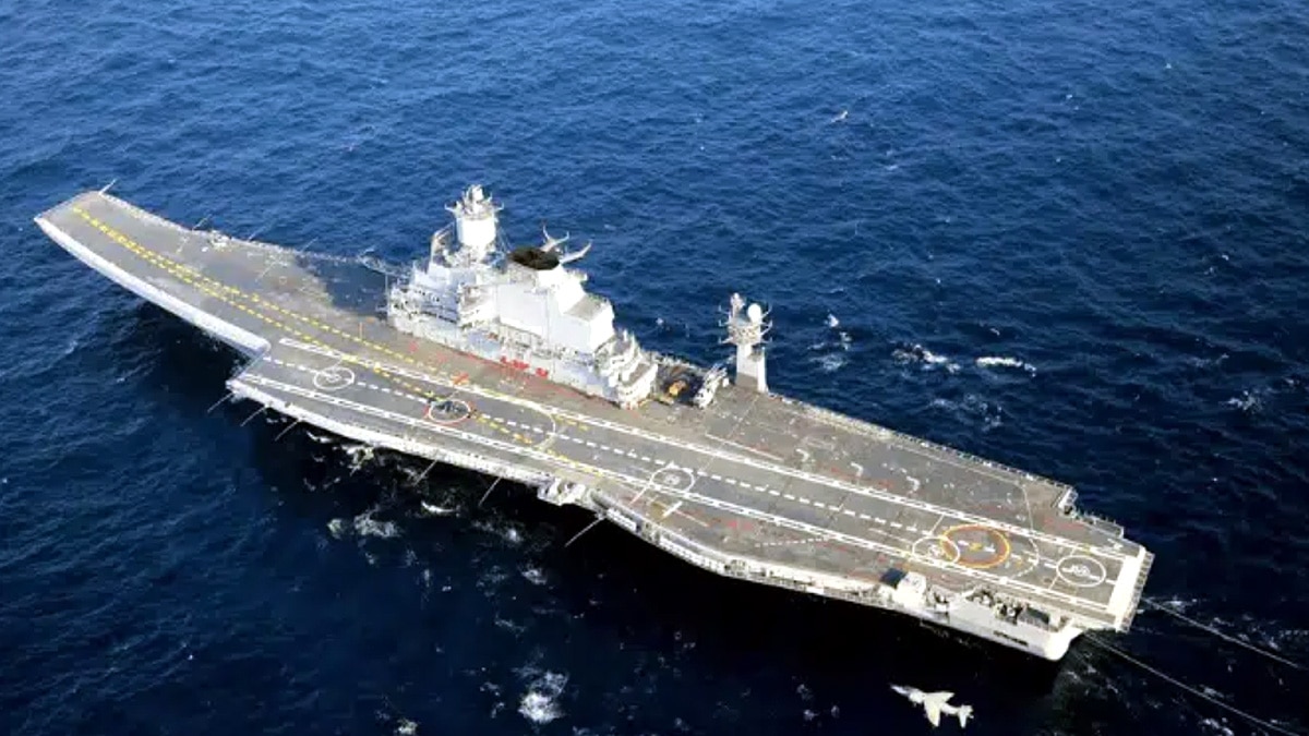 Top 10 aircraft carriers