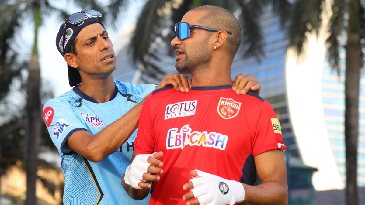 Ashish Nehra & Shikhar Dhawan