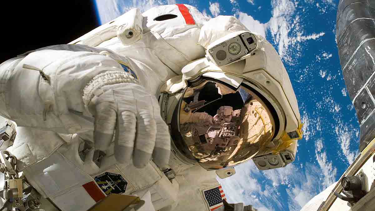 Kidney Stones in Astronauts