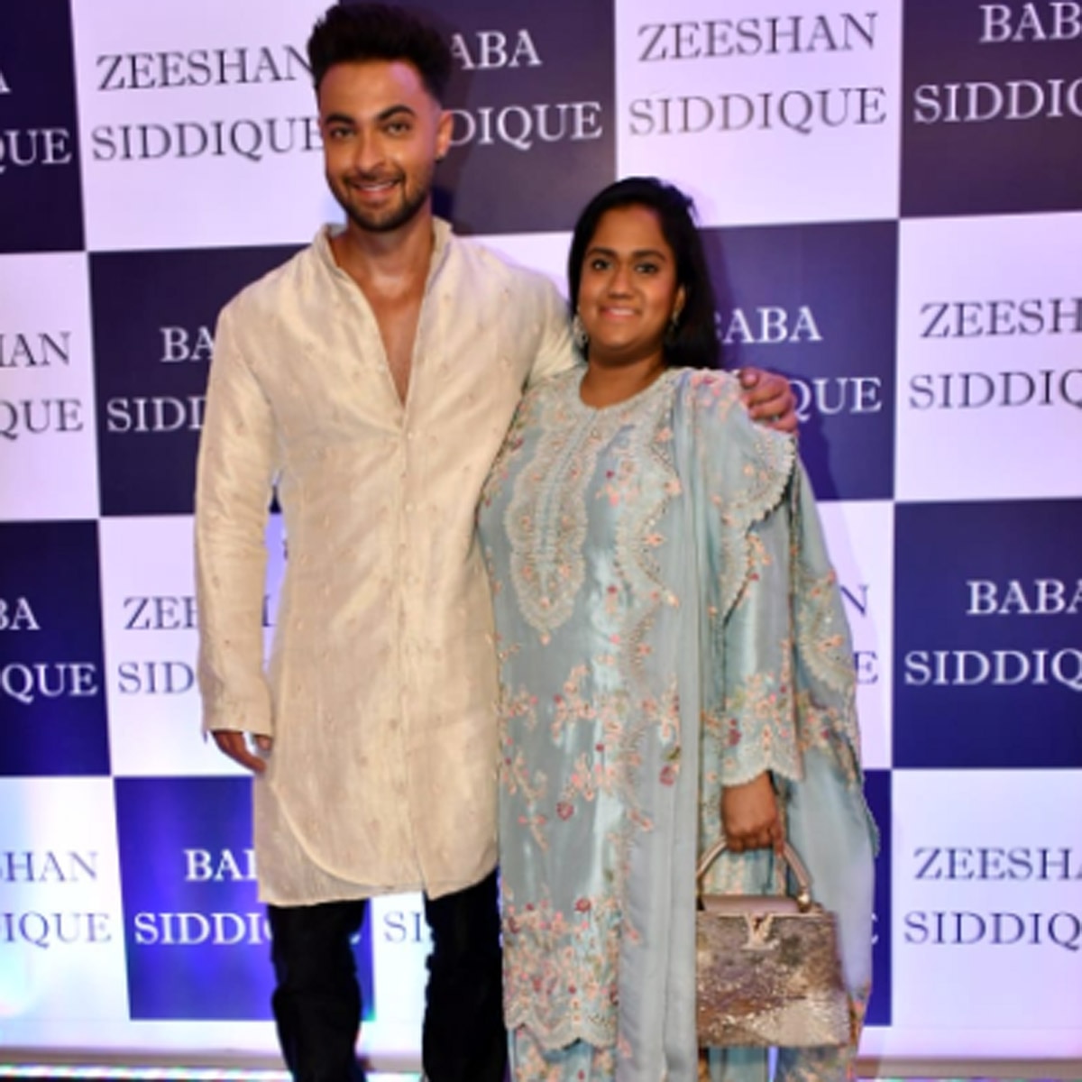 बाबा सिद्दीकी की इफ्तार पार्टी