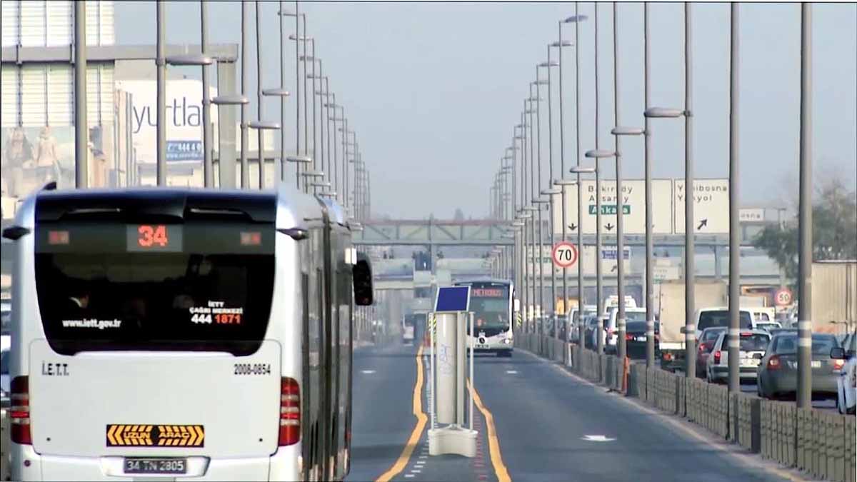 Turning traffic into clean energy