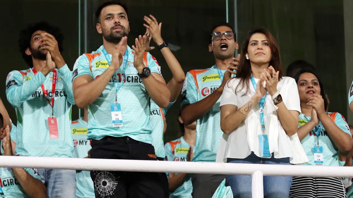 Krunal wife Pankhuri