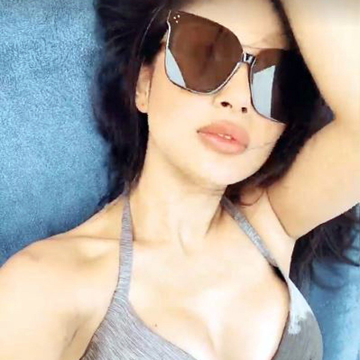 मौनी रॉय