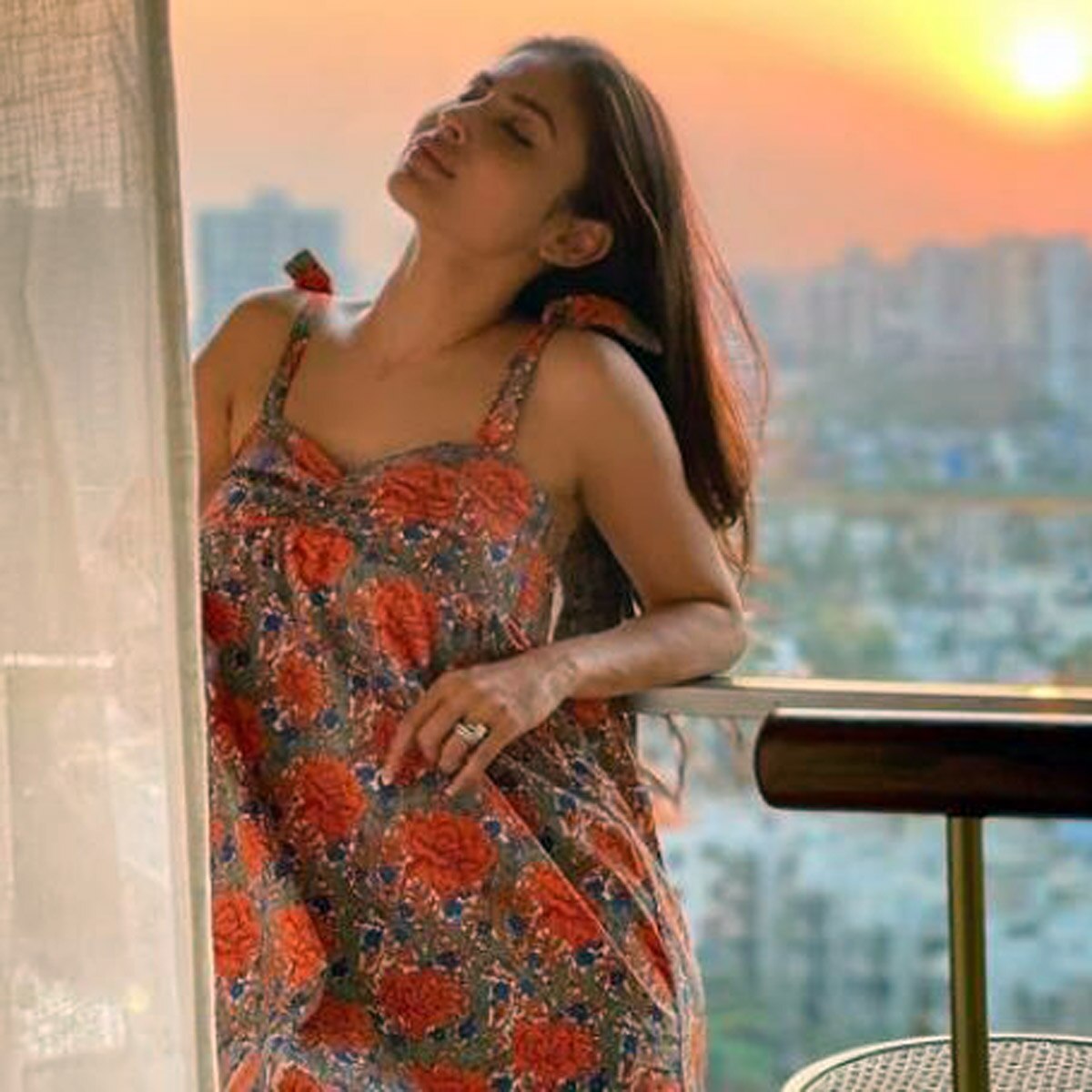 मौनी रॉय