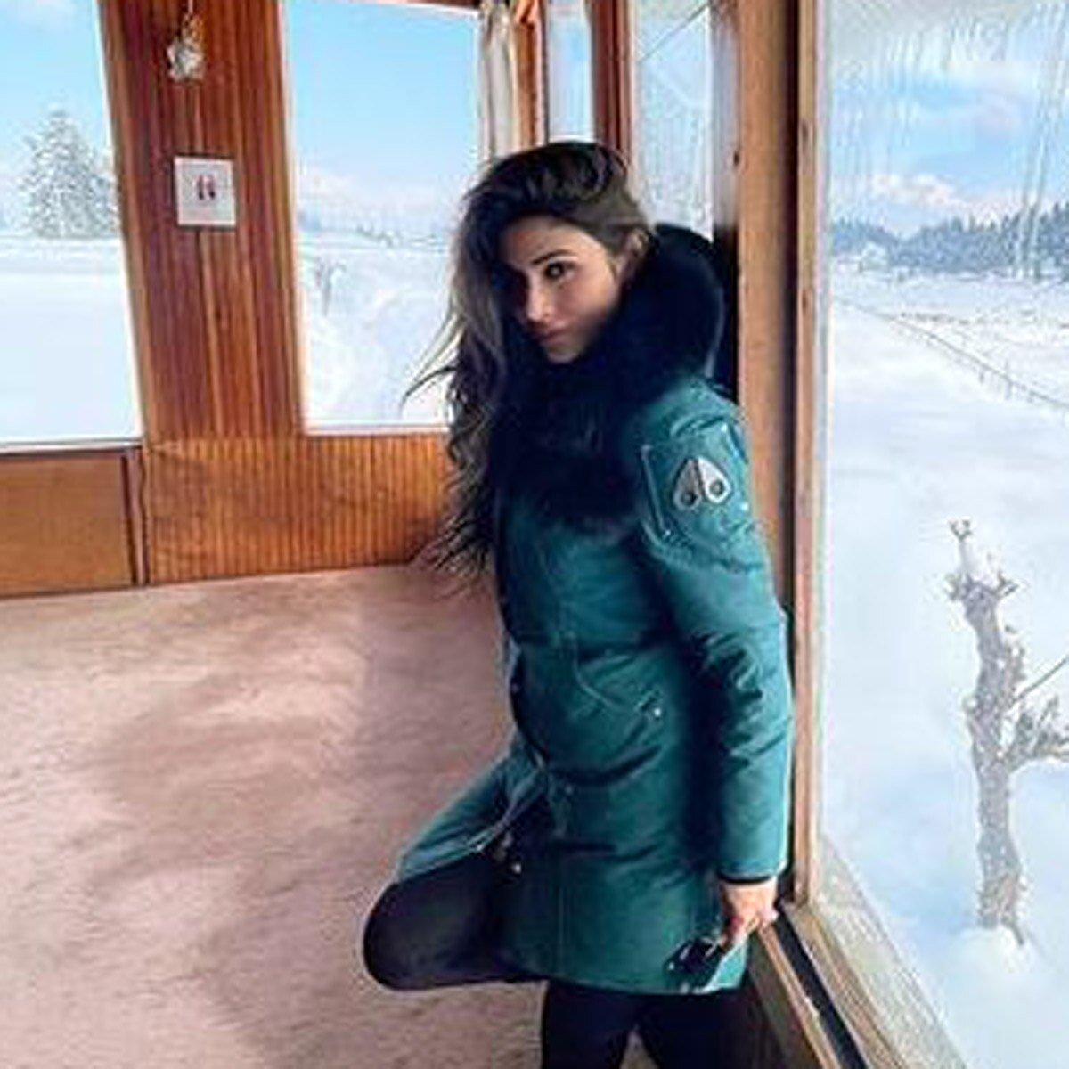 मौनी रॉय