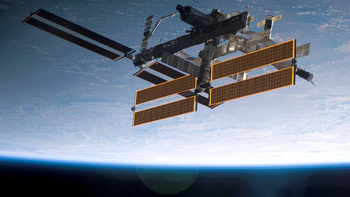 Solar Power Station in Space 