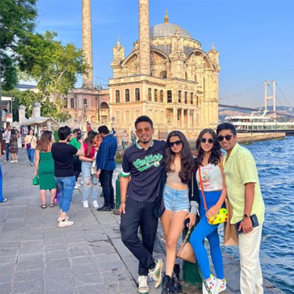 सारा अली खान