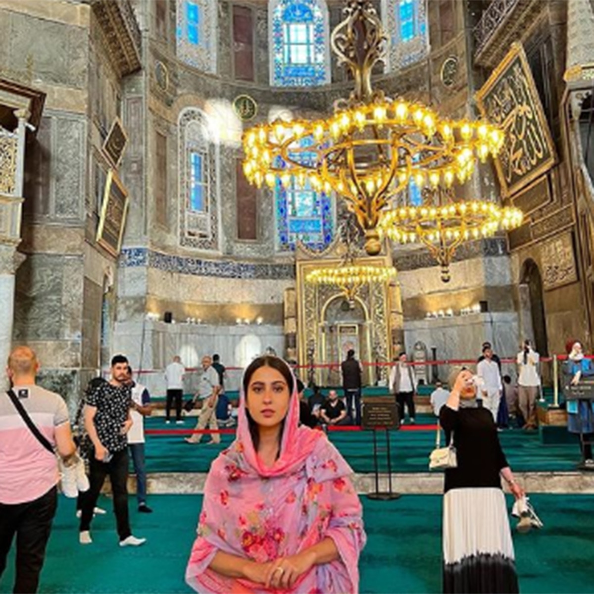 सारा अली खान