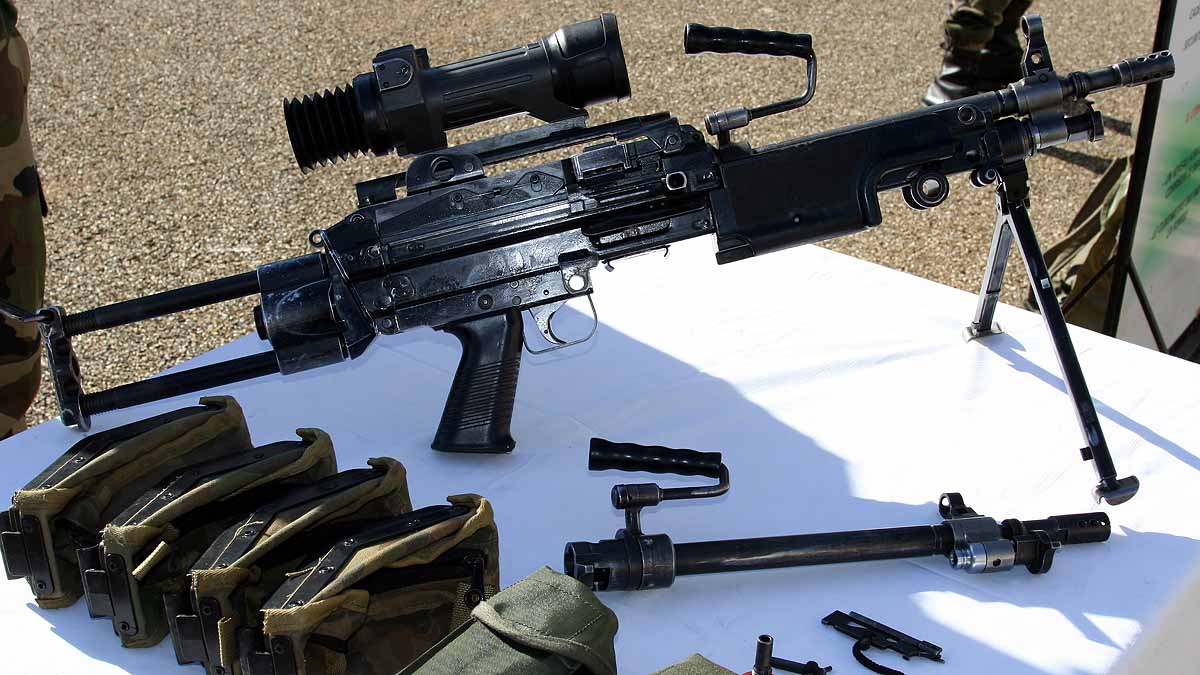 Indian Army Machine Guns 