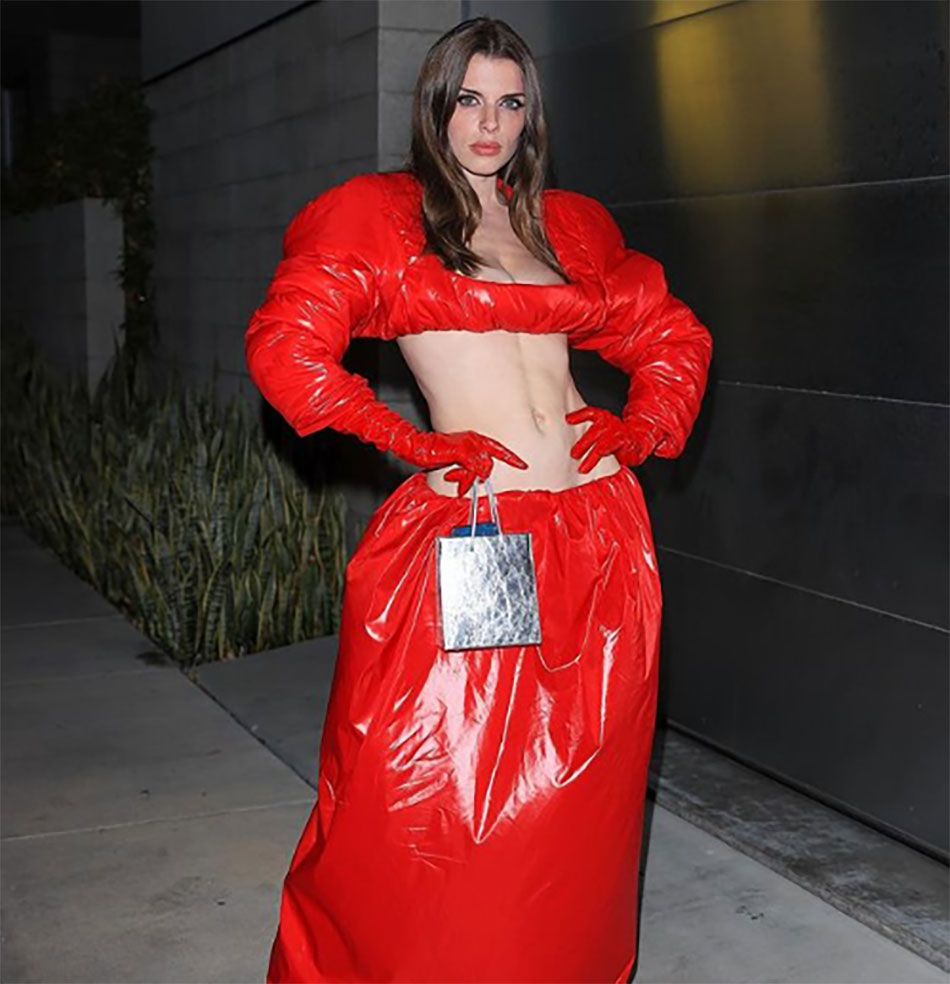  जूलिया फॉक्स 