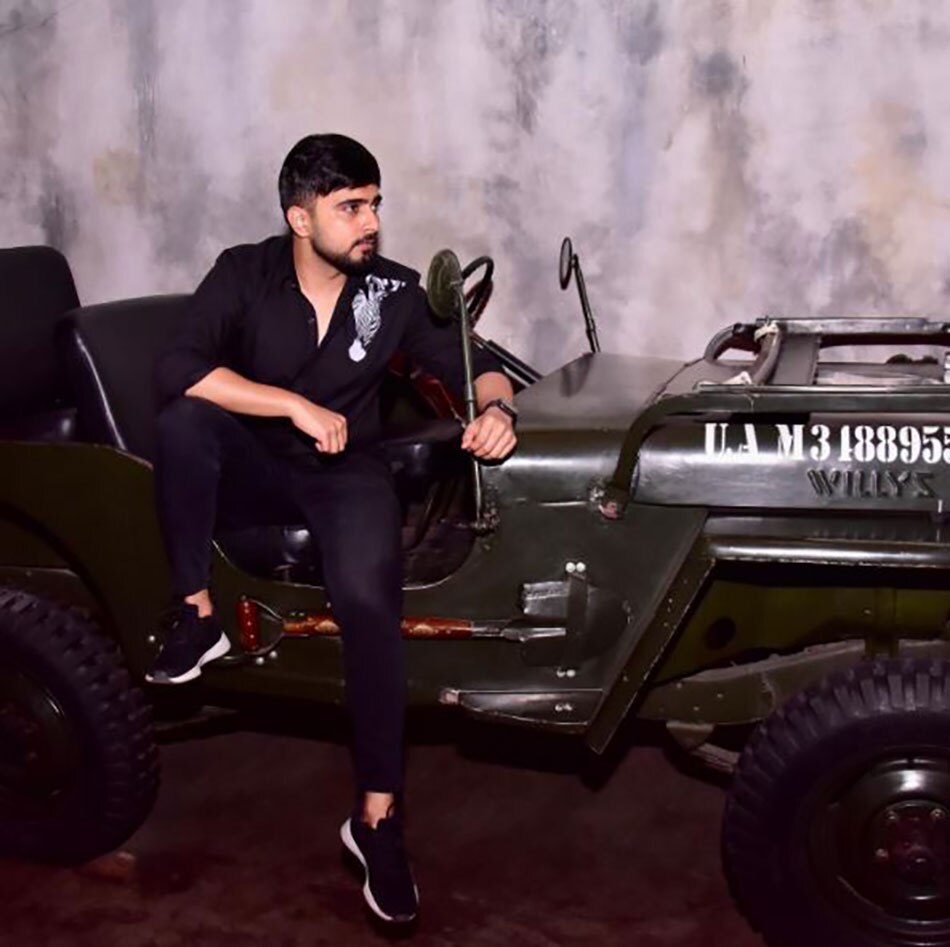 आदिल खान