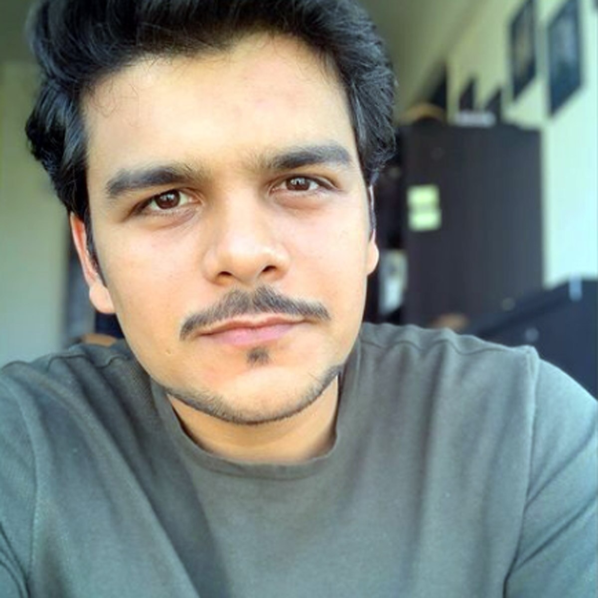 भव्या गांधी