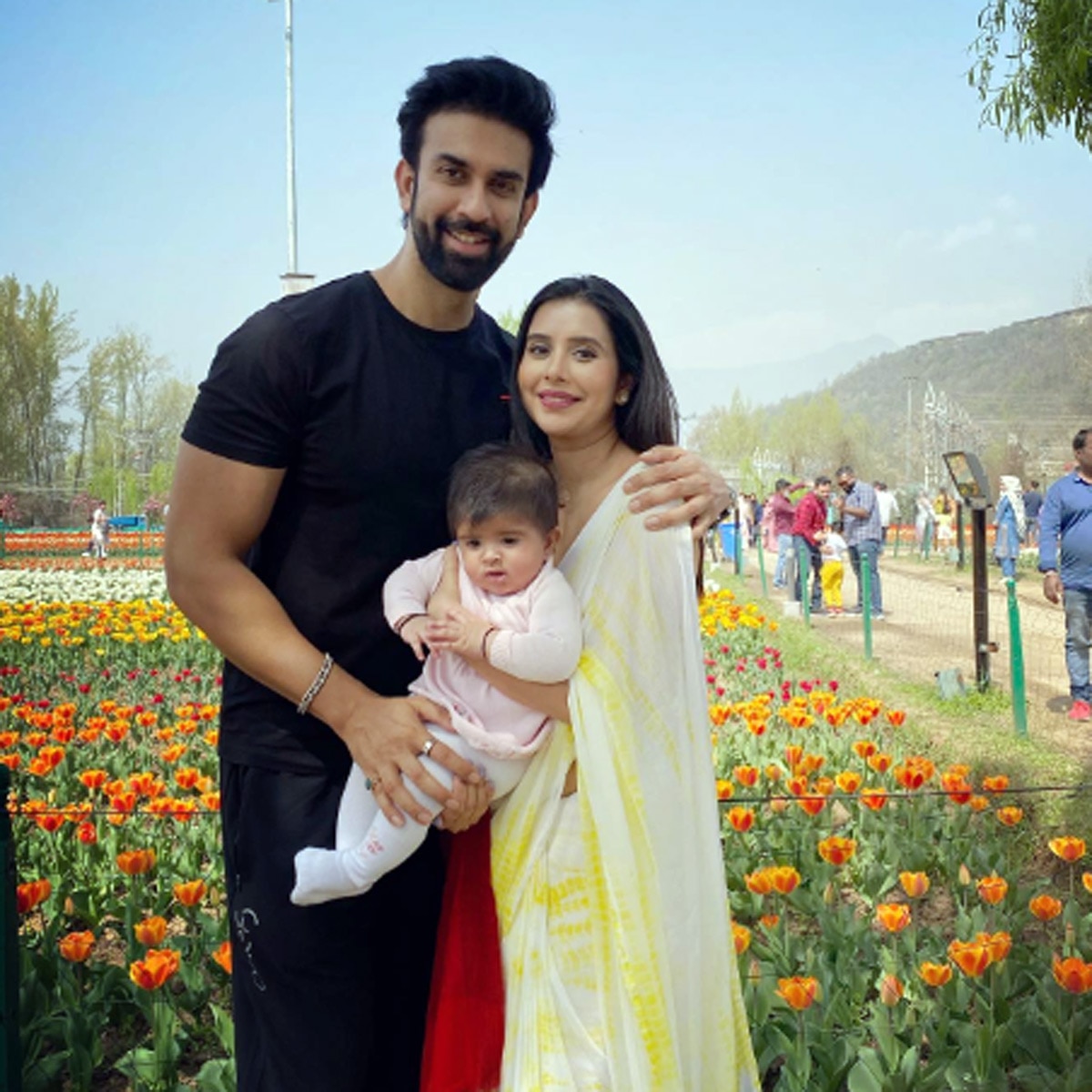 चारू असोपा 