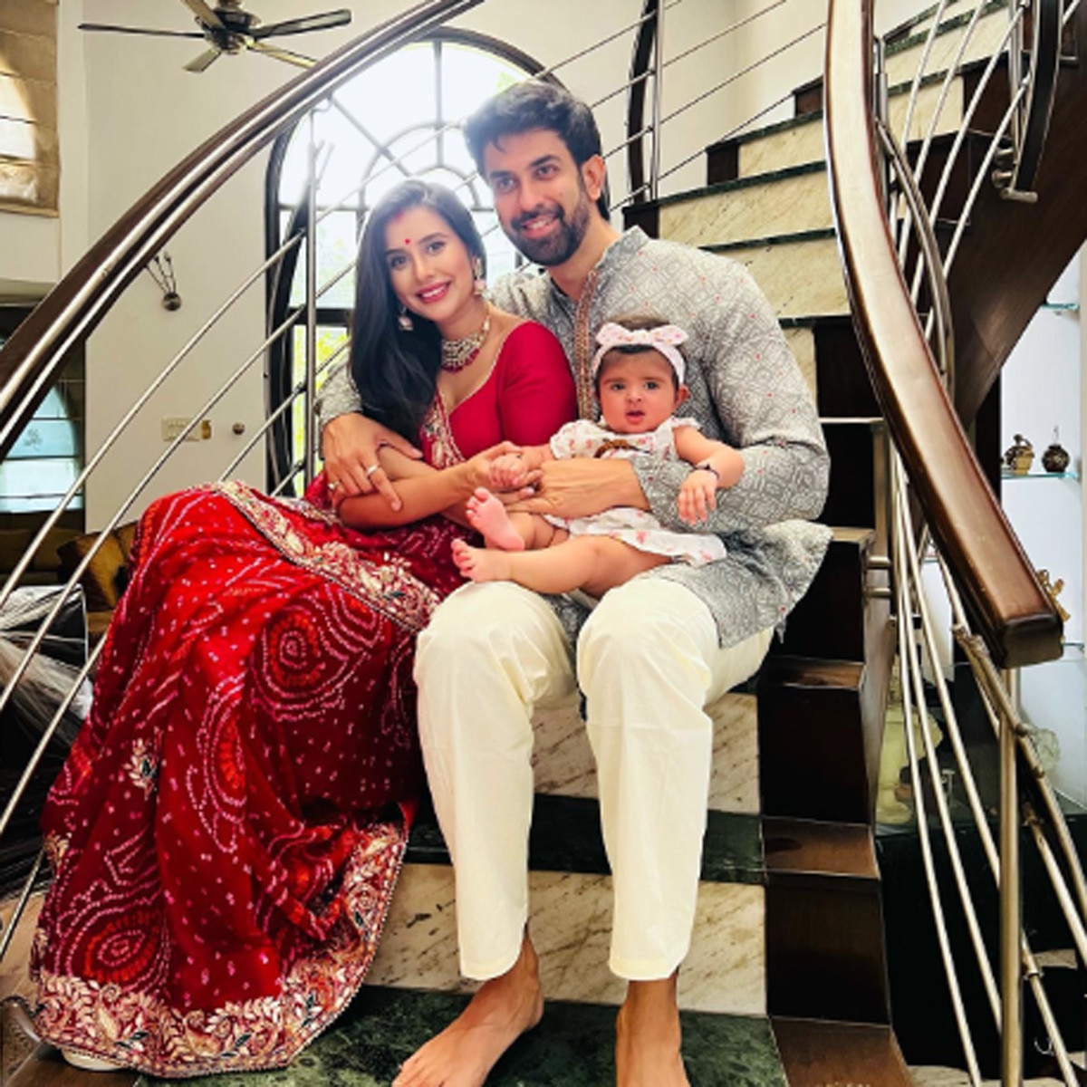 चारू असोपा 