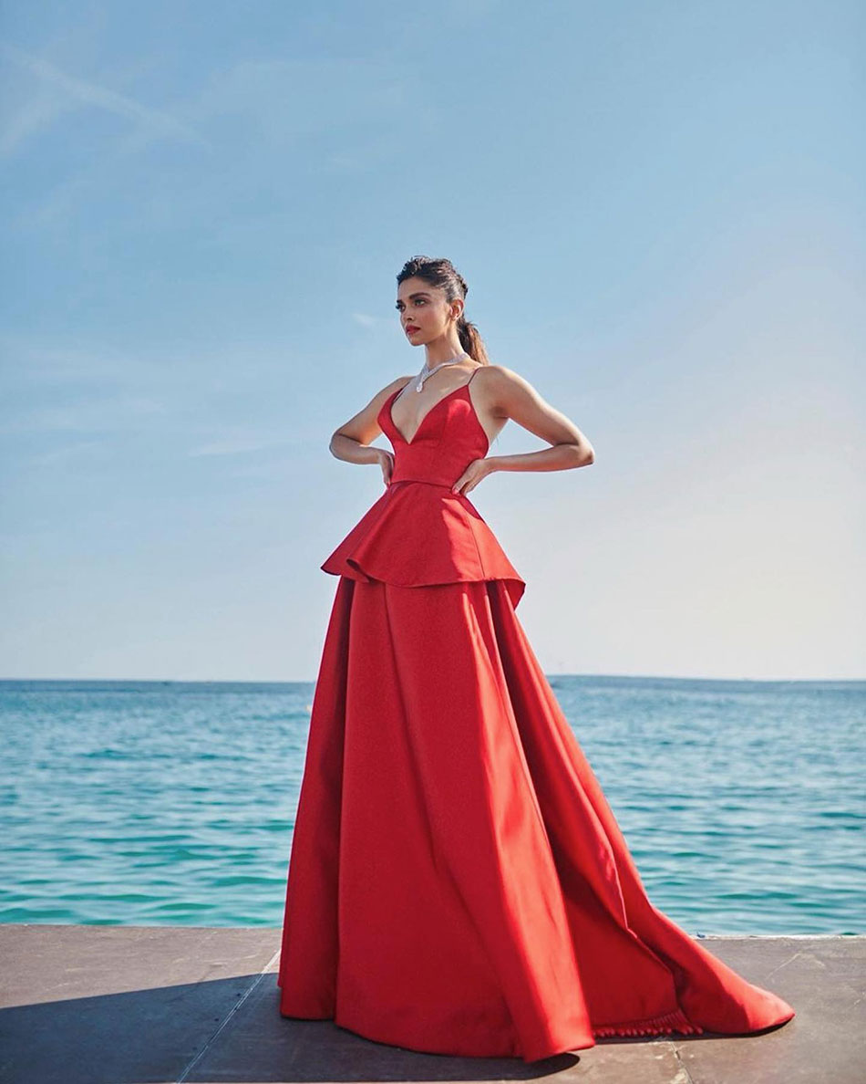 दीपिका पादुकोण