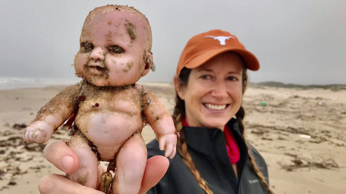 Dolls Washing Up In Texas
