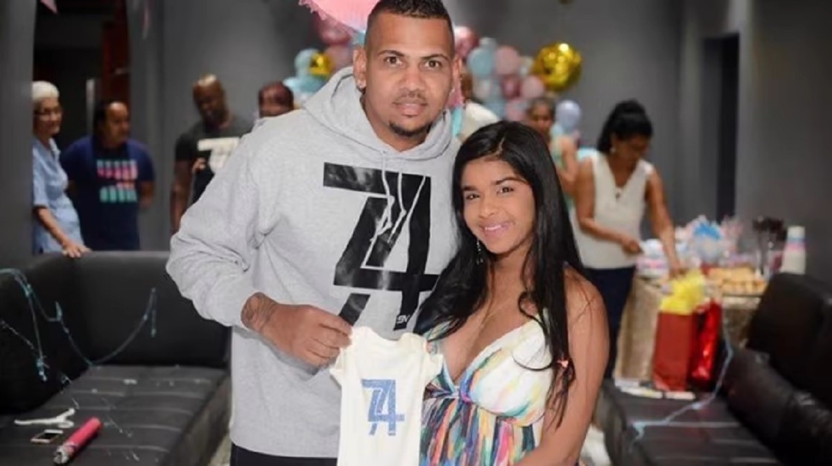  Sunil Narine and Anjellia