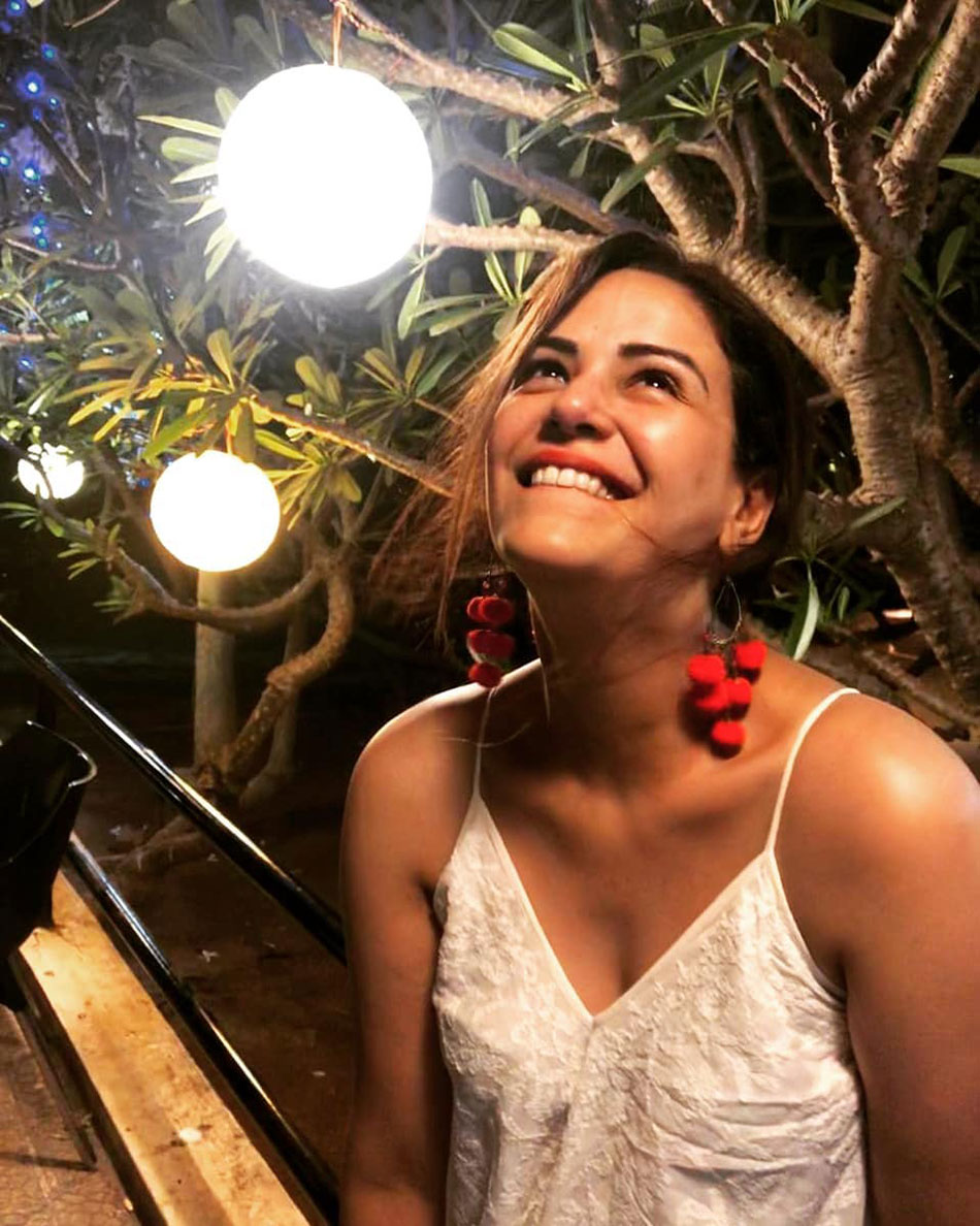 मोना सिंह