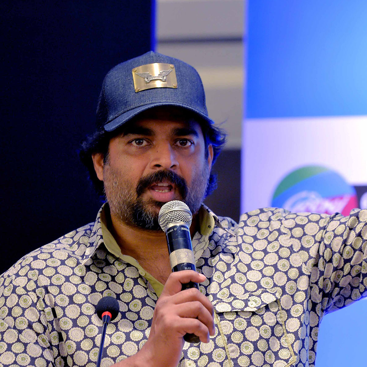 आर माधवन