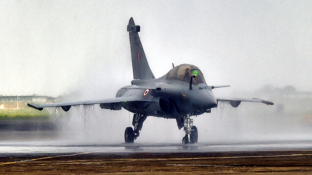 Rafale-M Vs F-18 Super Hornet