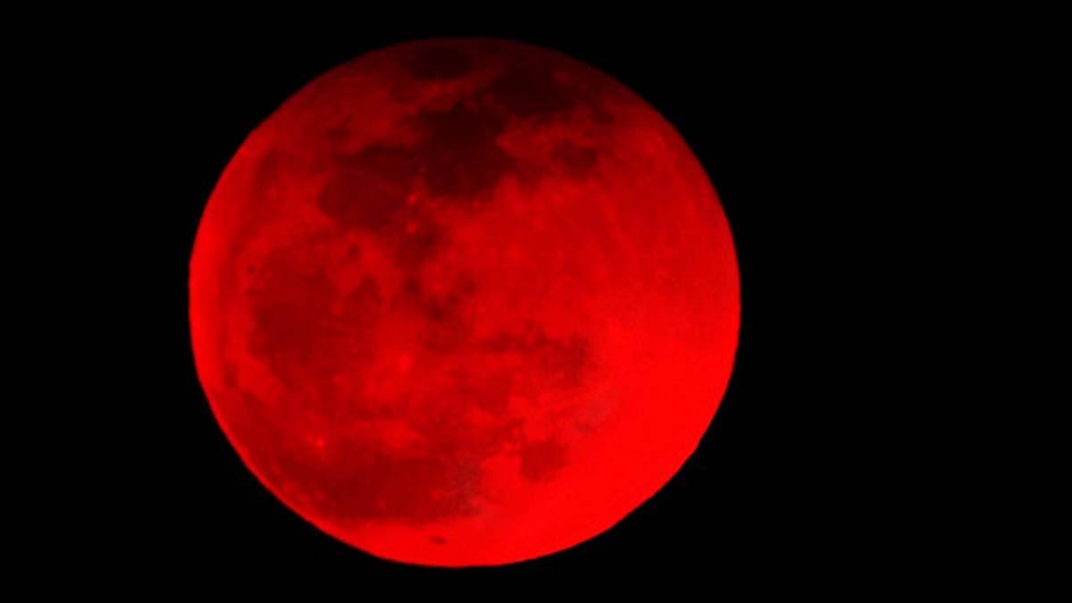 blood moon lunar eclipse in may 