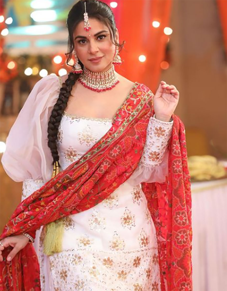 श्रद्धा आर्या