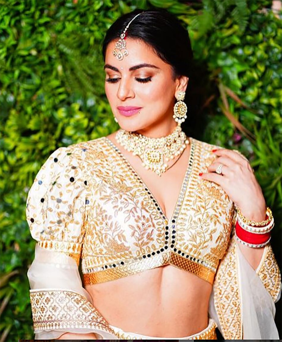 श्रद्धा आर्या