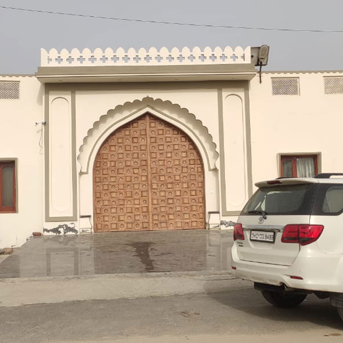  सिद्धू मूसेवाला के घर के बाहर की तस्वीर