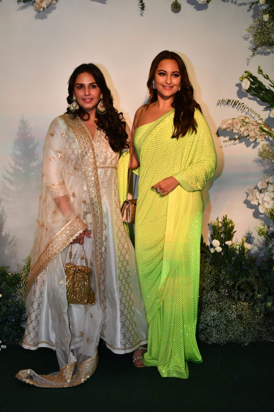 सोनाक्षी सिन्हा और हुमा कुरैशी