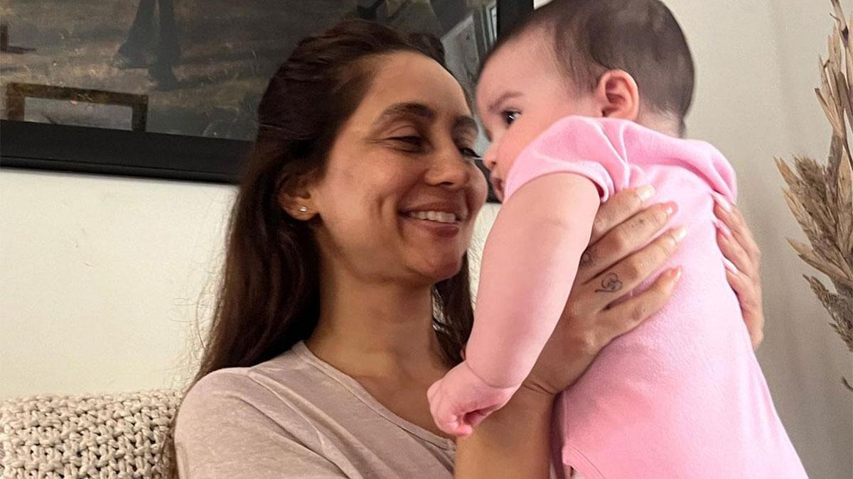 बिना शादी के मां बनीं करण कुंद्रा की एक्स गर्लफ्रेंड अनुषा दांडेकर, फैन्स लूटा रहे प्यार