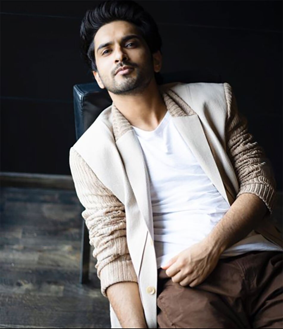 अनुज सिंह ढाका