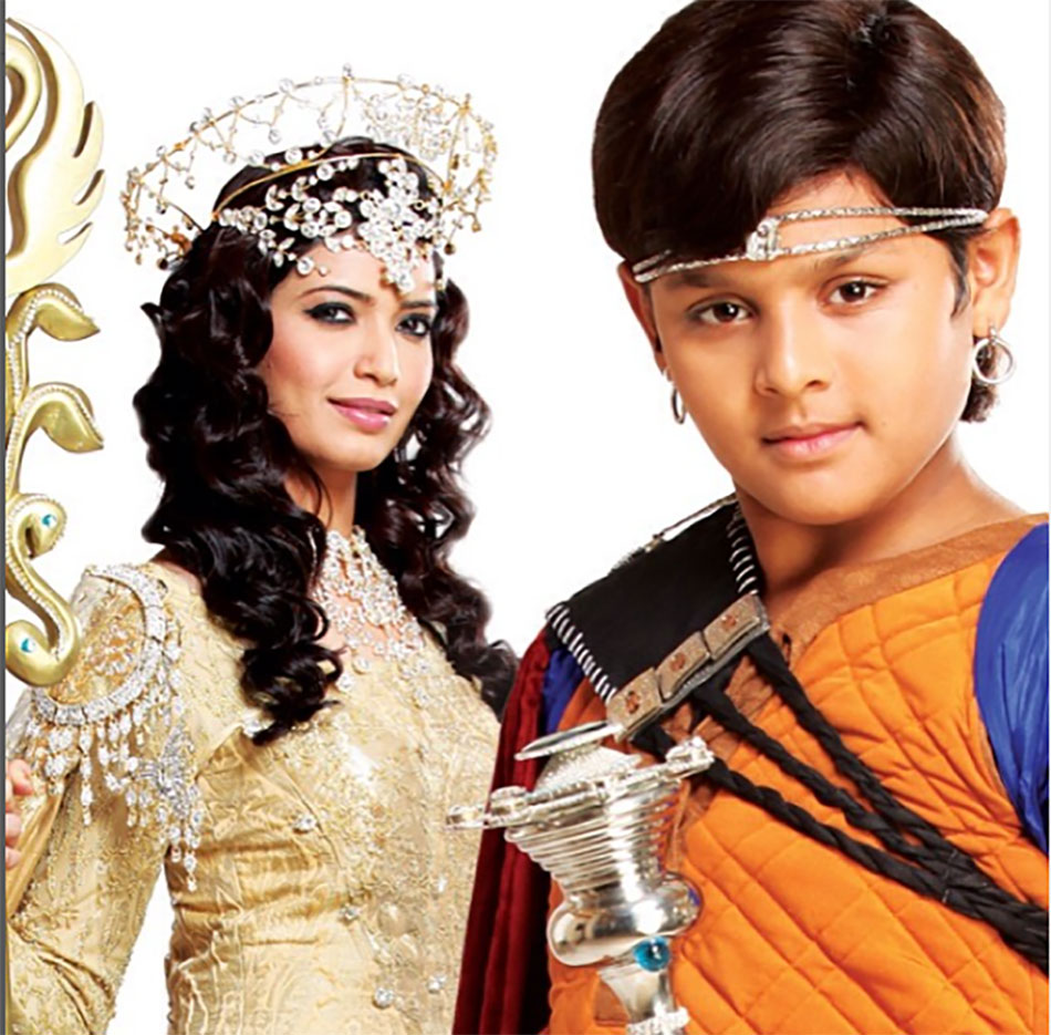 करिश्मा तन्ना, देव जोशी 