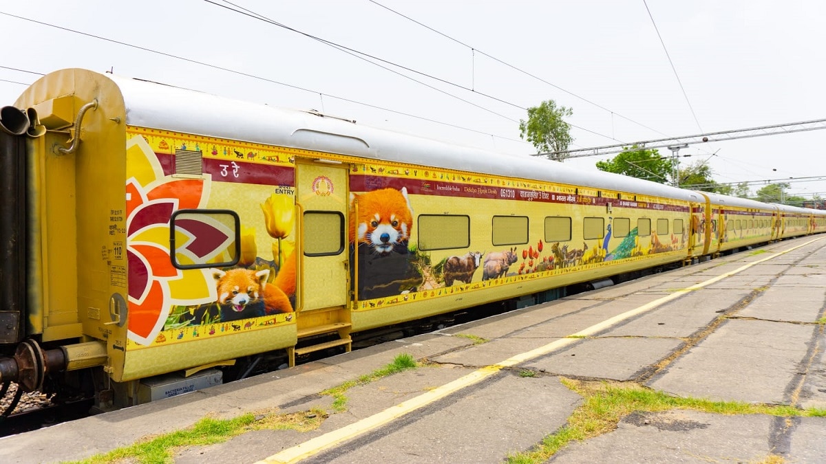 Bharat Gaurav Train Coaches