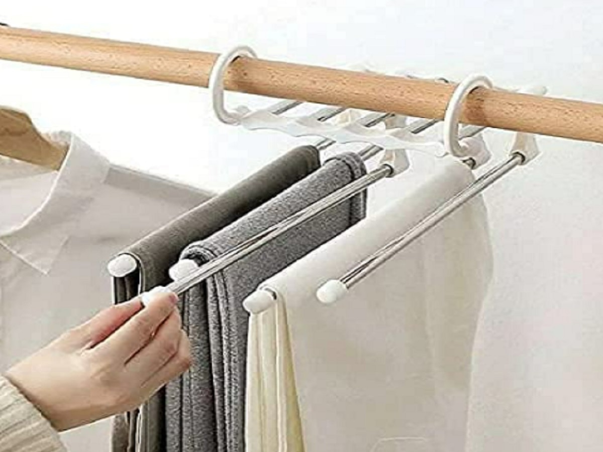 Clothing hanger