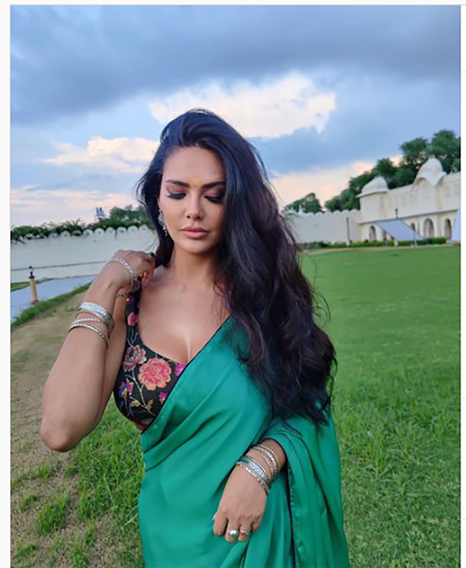 ईशा गुप्ता