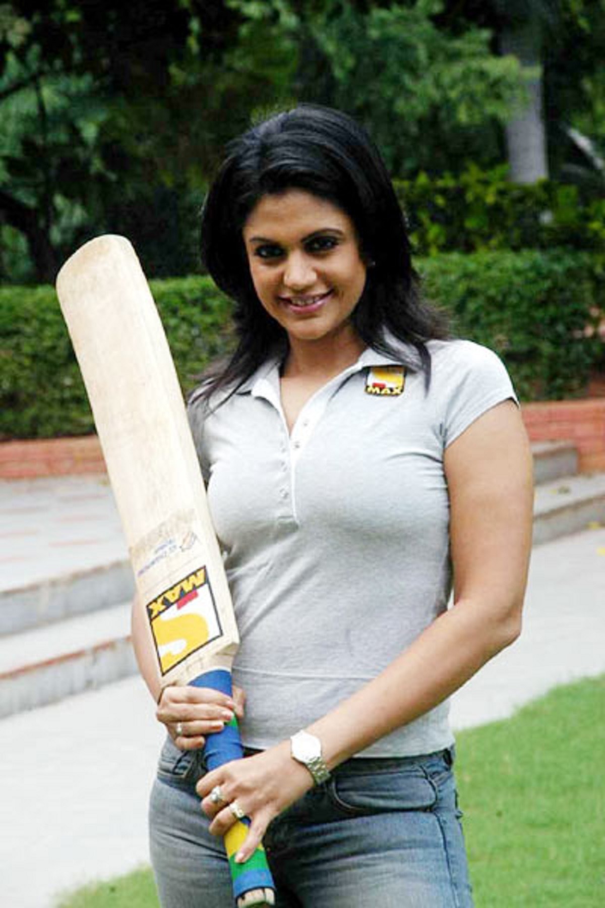 मंदिरा बेदी