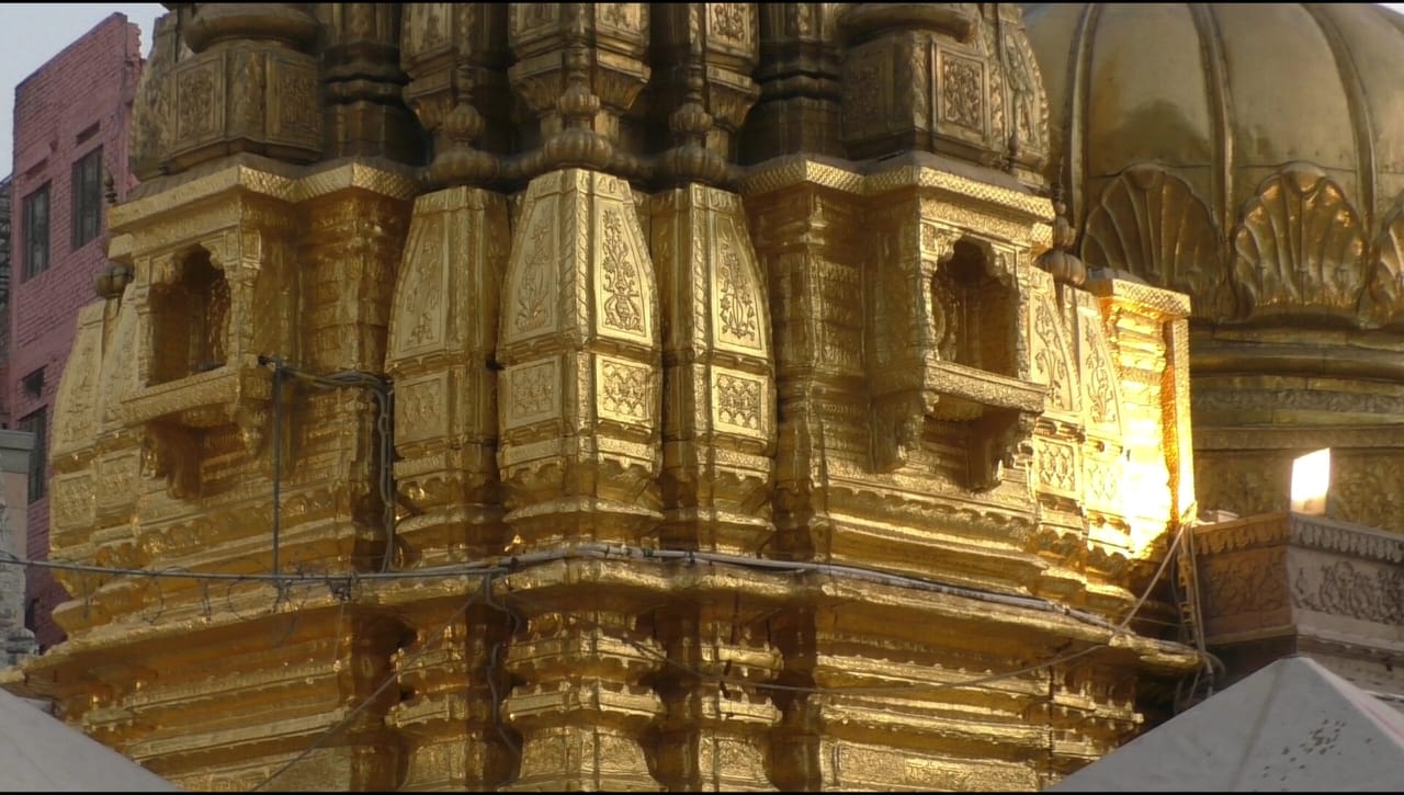 बाबा विश्वनाथ का दरबार