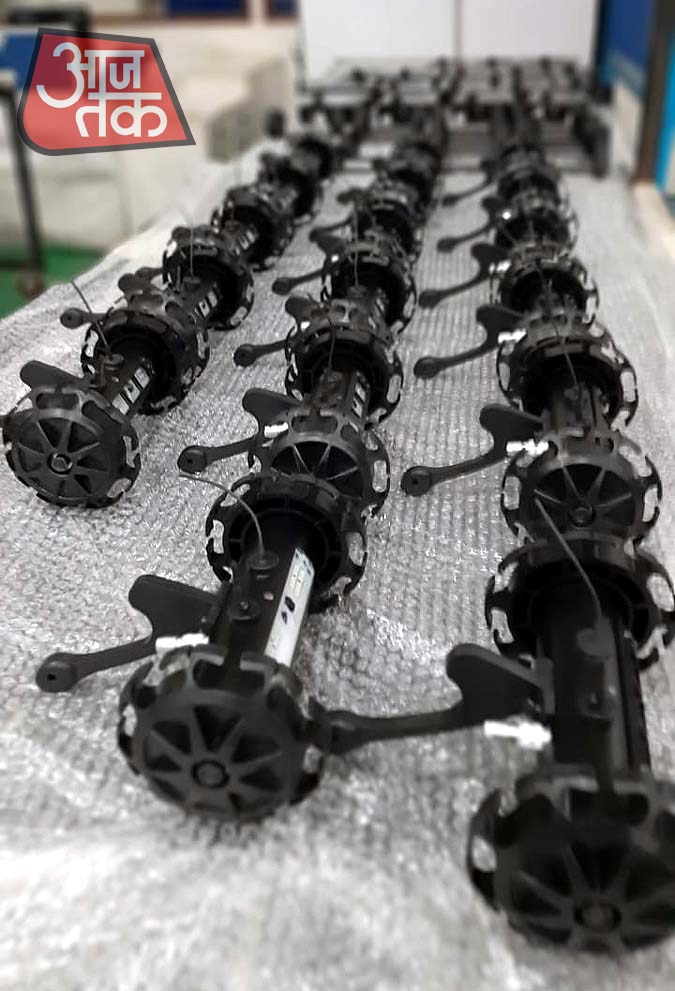 MOLE: Two Wheel Throwable Robot