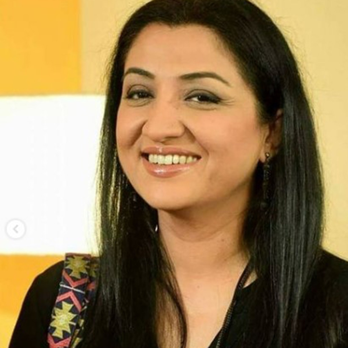 नादिया अफगन