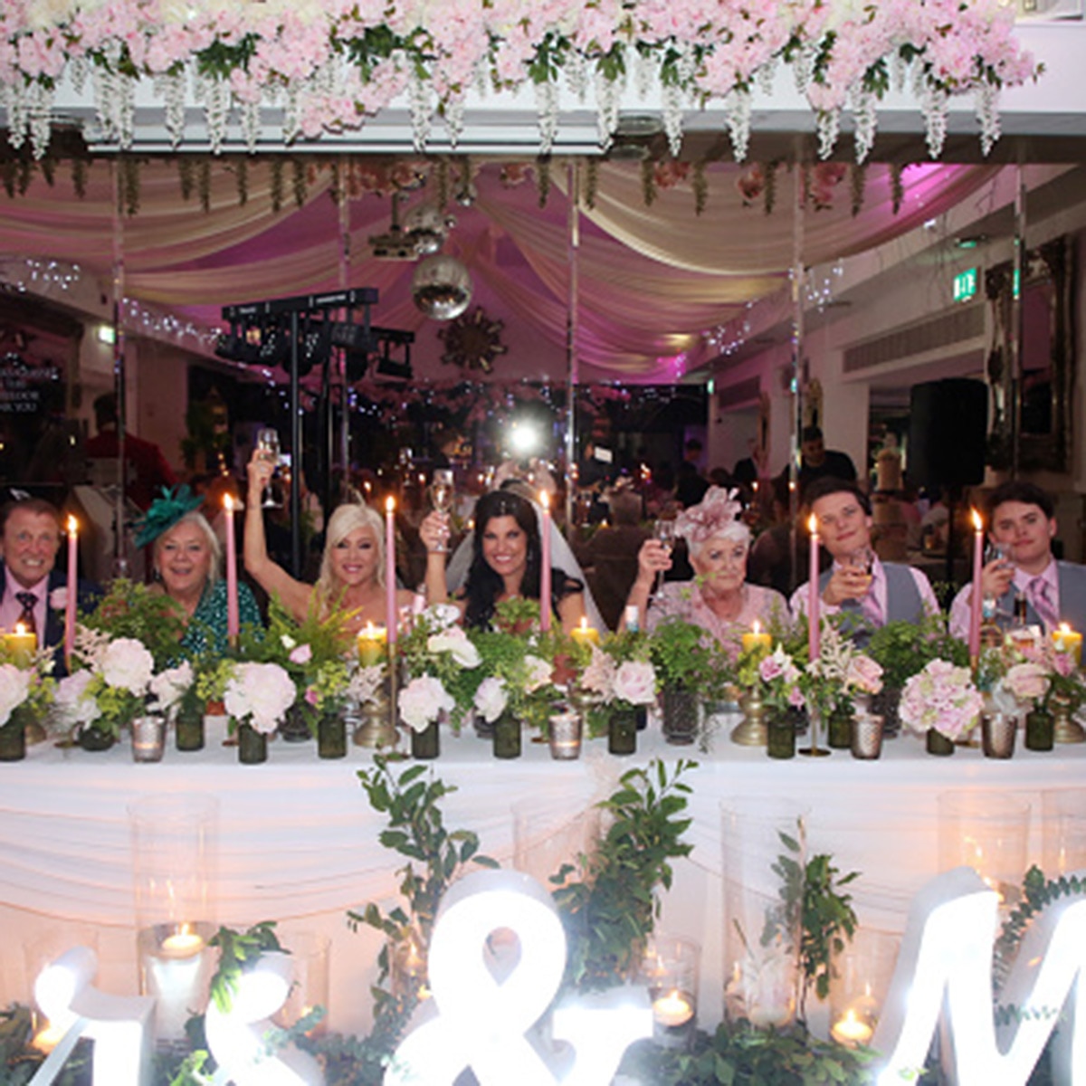 सैम फॉक्स, लिंडा ऑल्सन