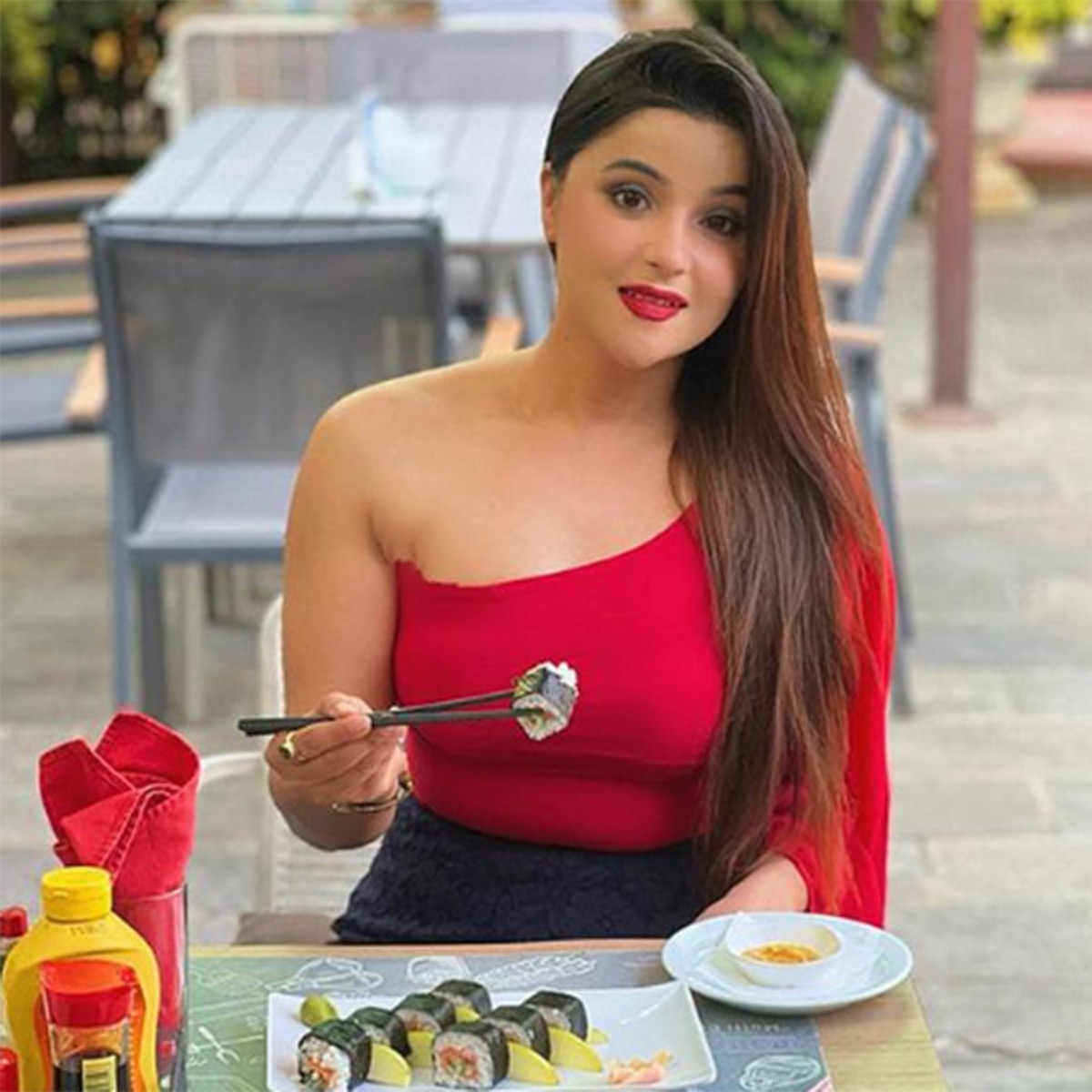 सुषमा अधिकारी