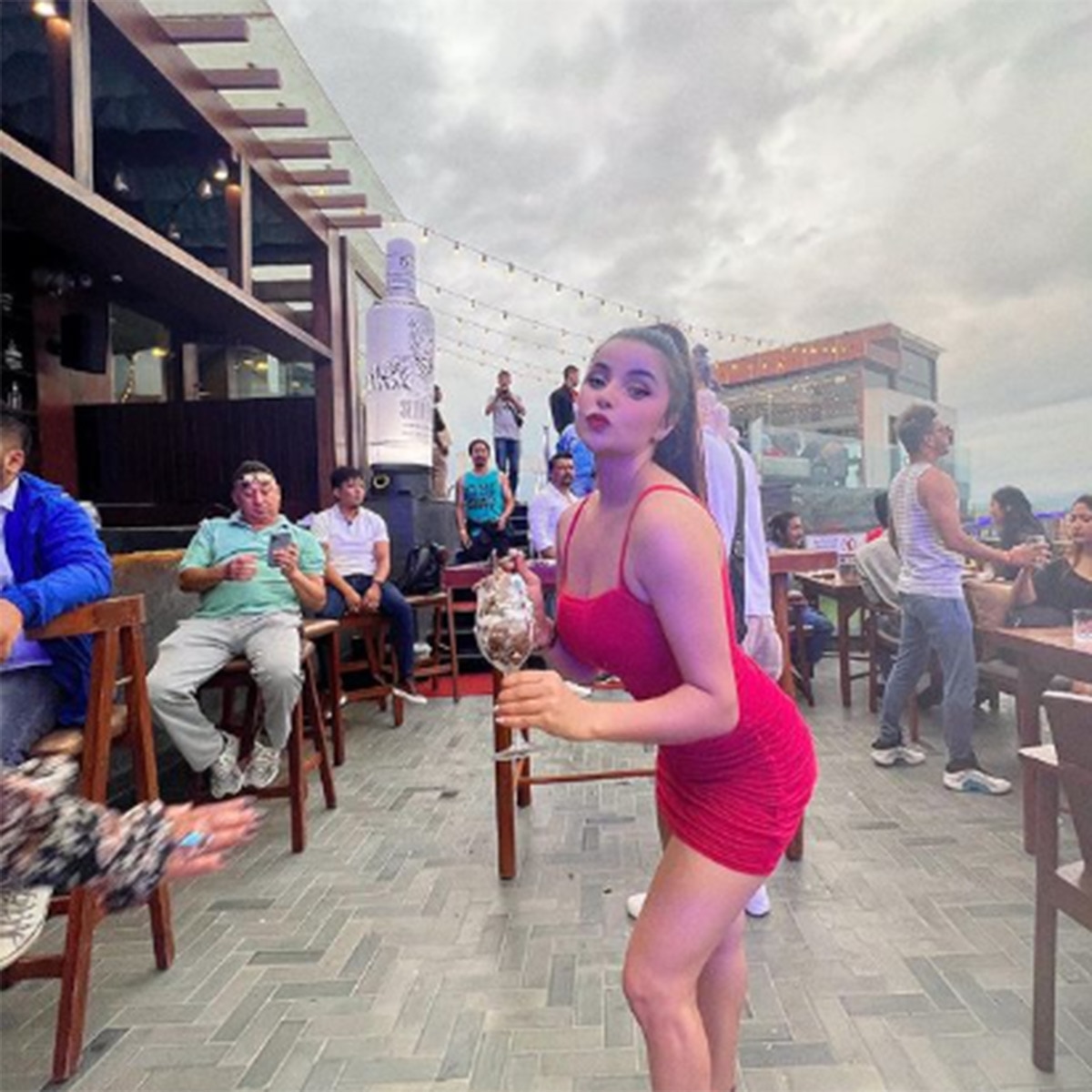 सुषमा अधिकारी 