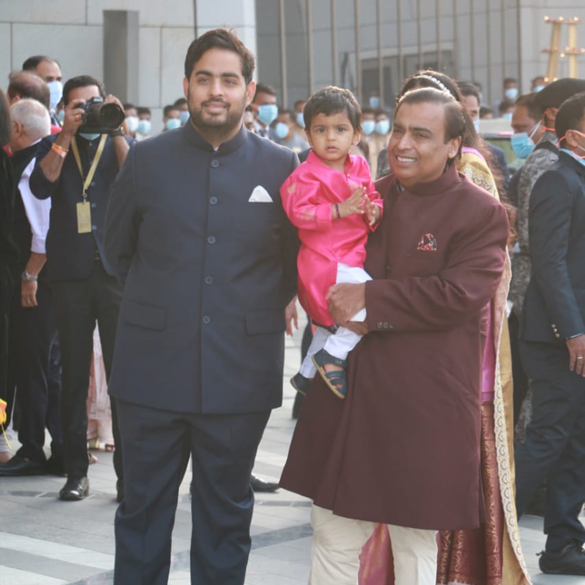 मुकेश अंबानी