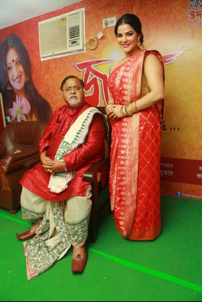 पार्थ के घर 11 घंटे से ईडी की टीम