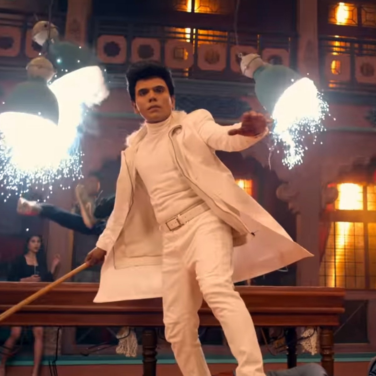 लेजेंड सरवनन