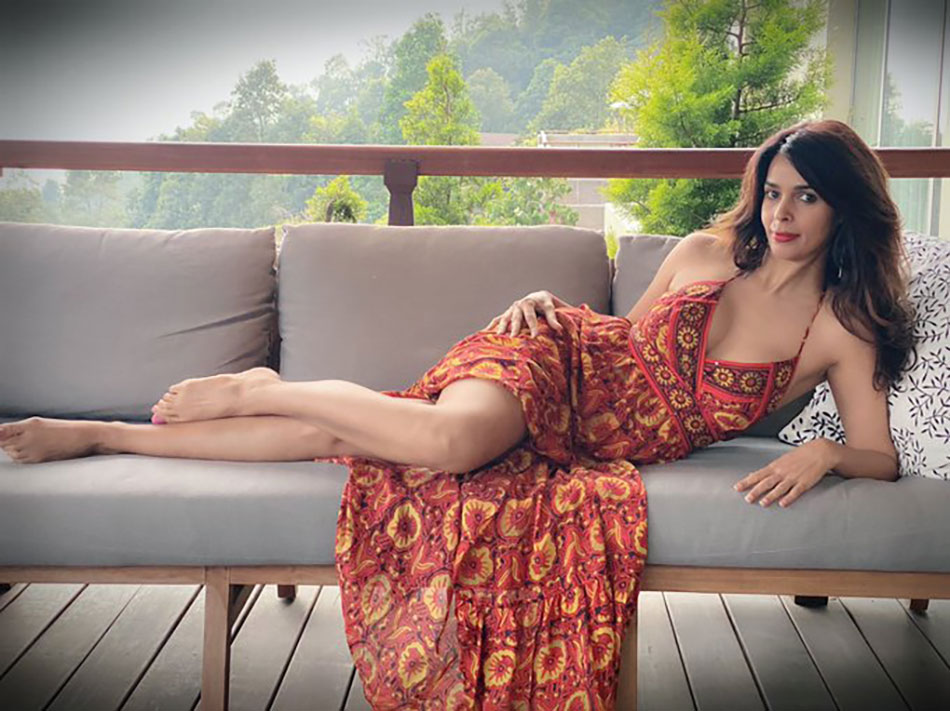  मल्लिका शेरावत