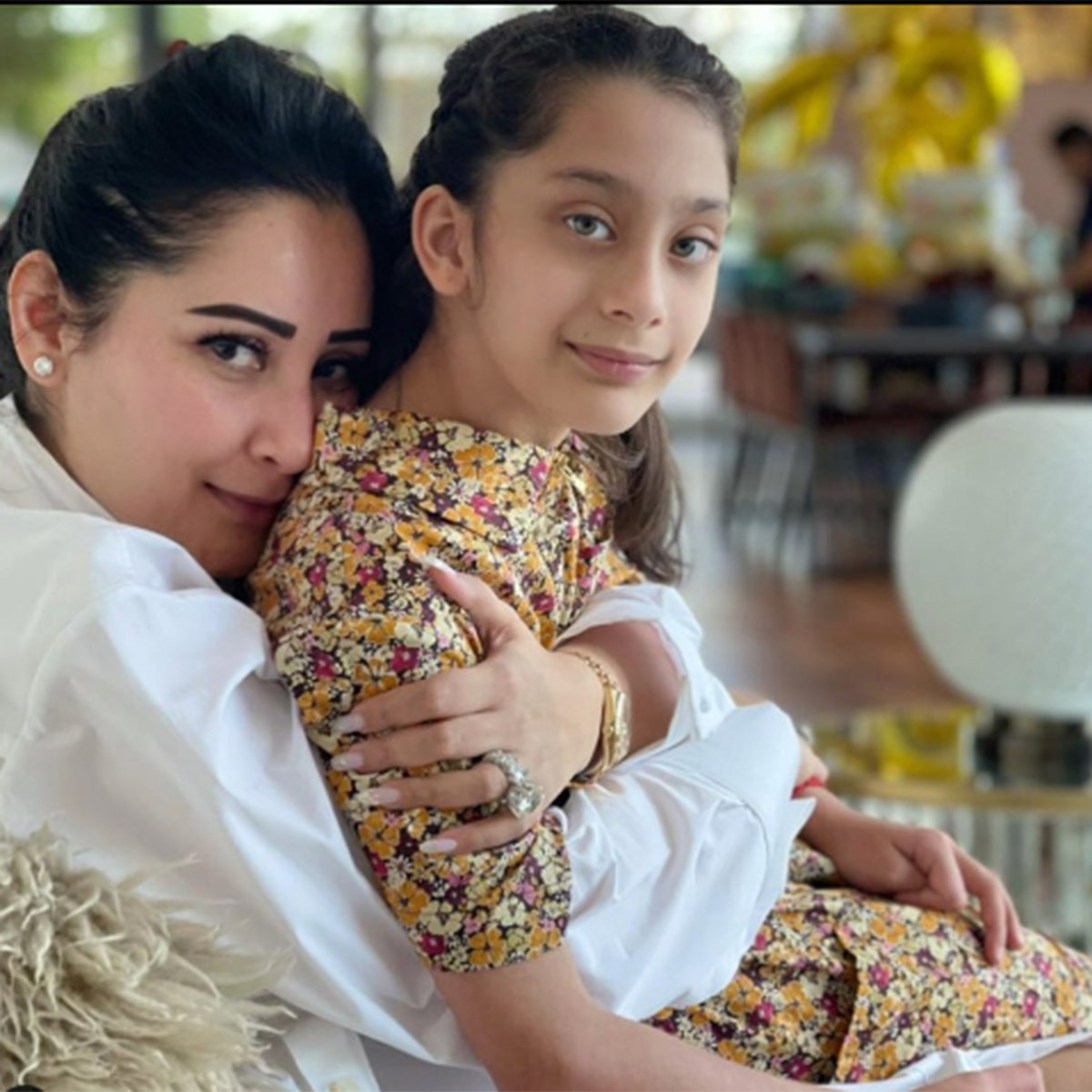 मान्यता दत्त 